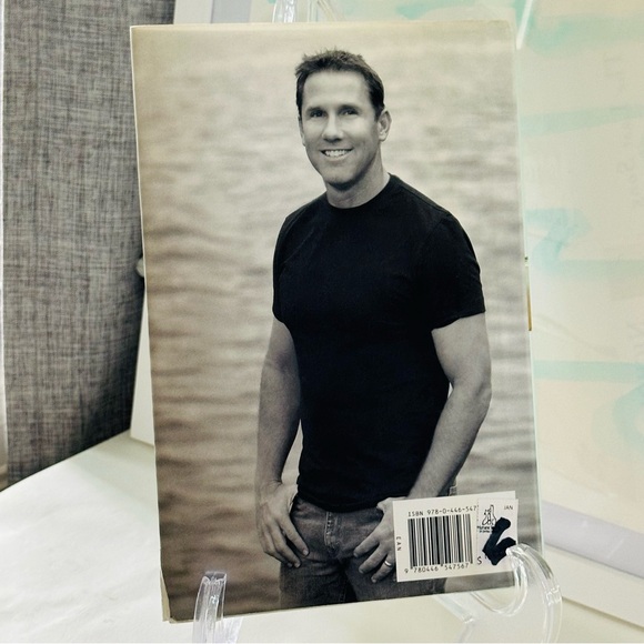 The Last Song Nicholas Sparks Hardcover Book - Picture 3 of 3